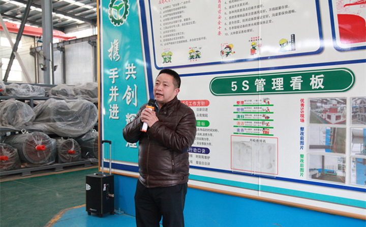 精智聯黃維標老師指出精益生產是指通過系統結構、人員組織、運行方式及市場供求等方面的變革4.JPG 精智聯黃維標老師指出精益生產是指通過系統結構、人員組織、運行方式及市場供求等方面的變革4.JPG