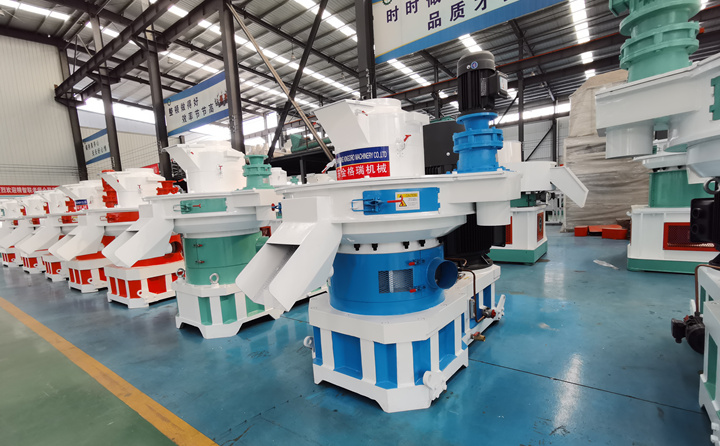 木屑造粒機.jpg 木屑造粒機.jpg