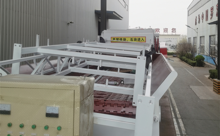 生產線配套設備.jpg 生產線配套設備.jpg