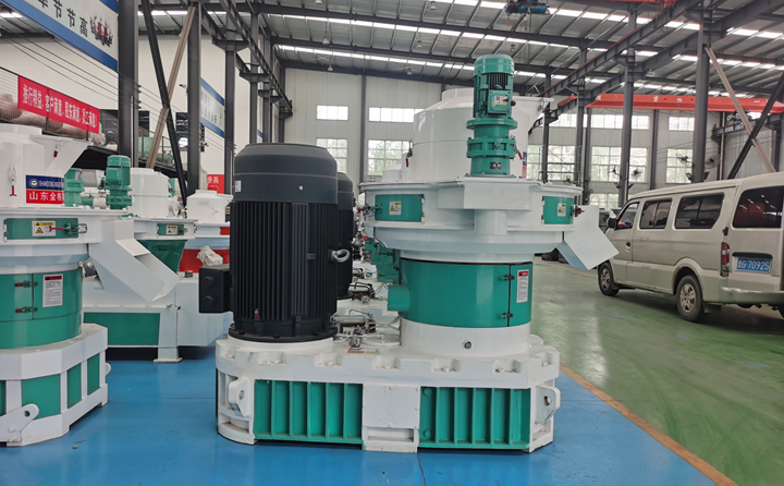 木屑造粒機.jpg 木屑造粒機.jpg