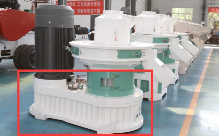 木屑顆粒機一體式變速箱.jpg 木屑顆粒機一體式變速箱.jpg